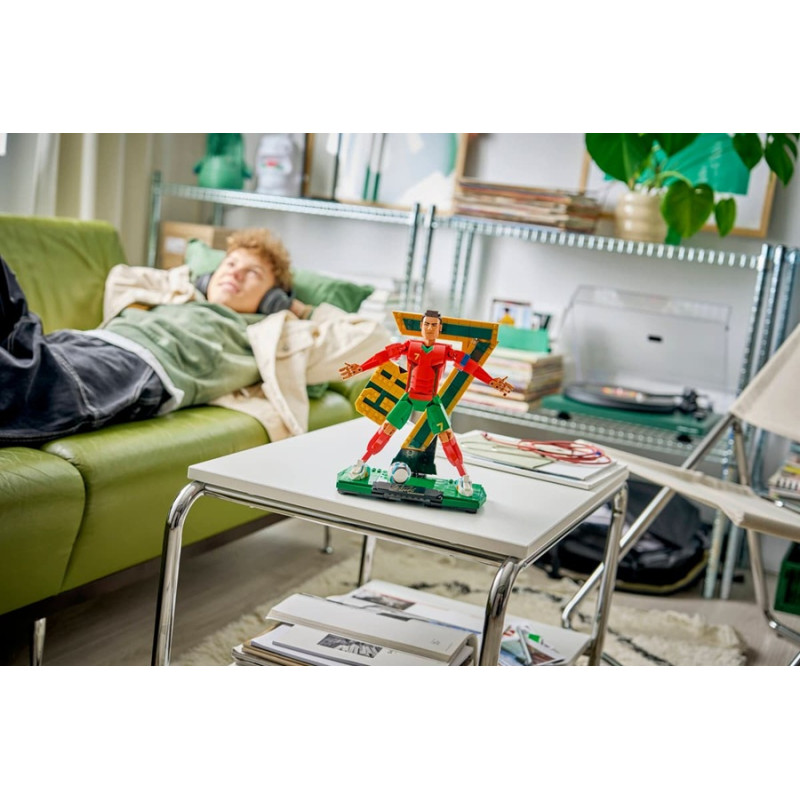 43016 Klocki Lego Cristiano Ronaldo piłkarska legenda CR7 854 elementy